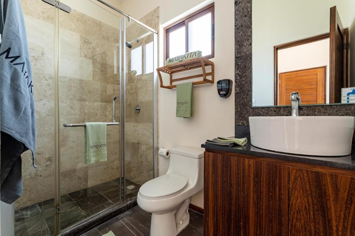 Villa With Ocean View, Pool, Restaurant And Rooftop Isla Mujeres Exterior photo